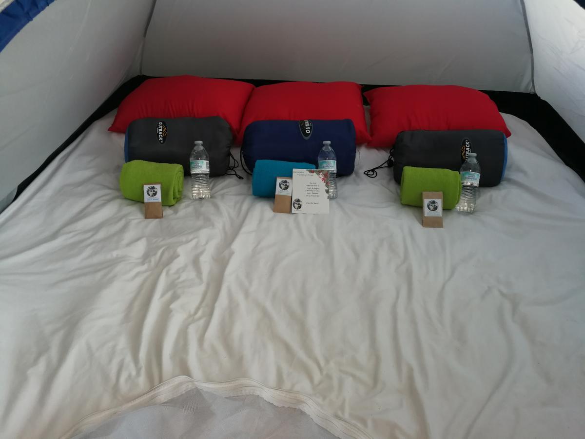 Camping & Travel Antigua ภายนอก รูปภาพ