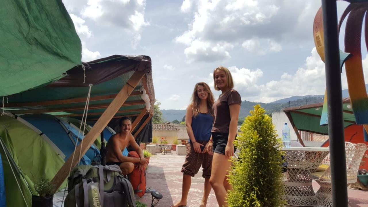 Camping & Travel Antigua ภายนอก รูปภาพ